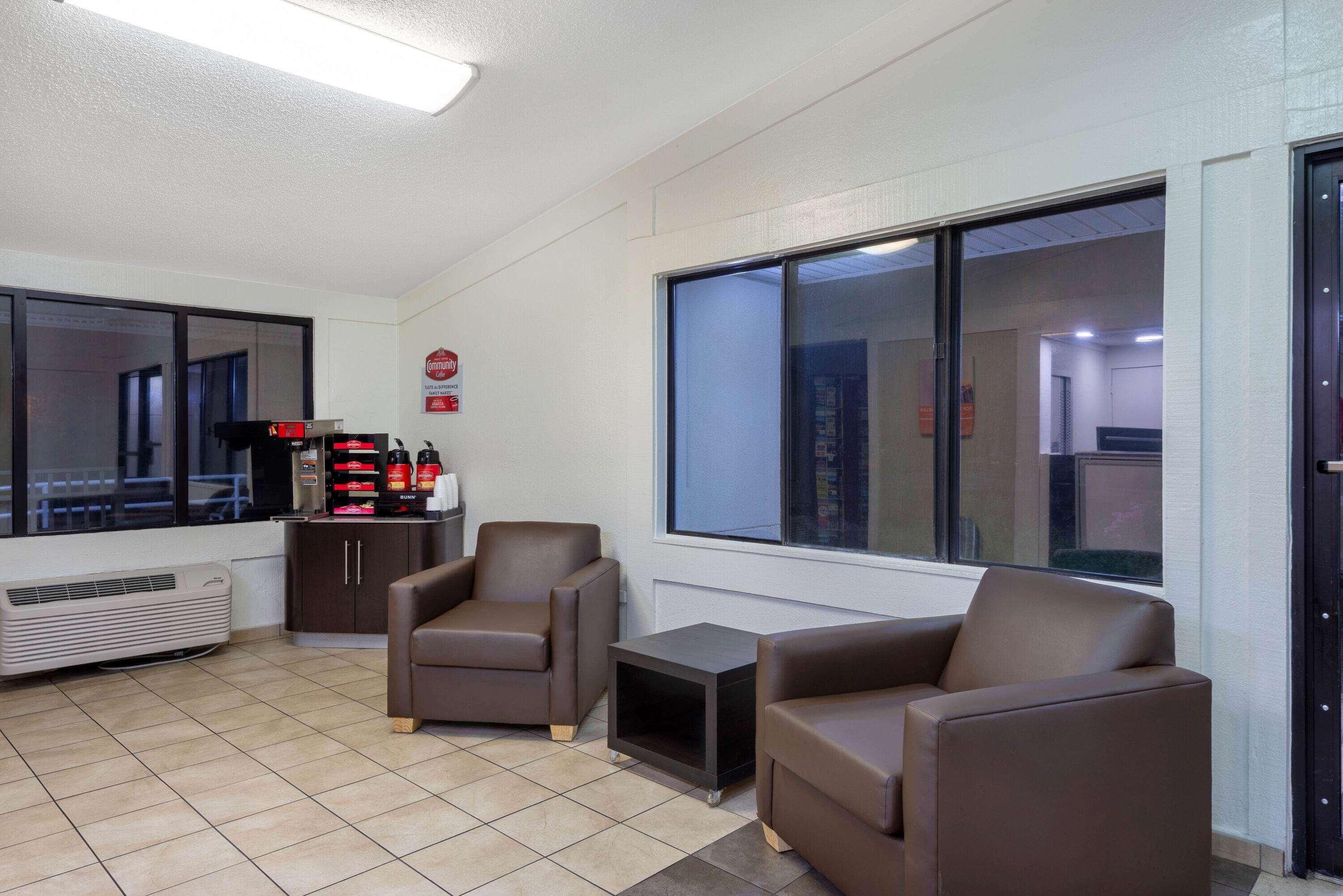 Travelodge By Wyndham Essington / Philadelphia Airport Esterno foto